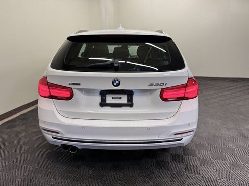 Used 2018 BMW 330i xDrive Wagon AWD/4WD image 14
