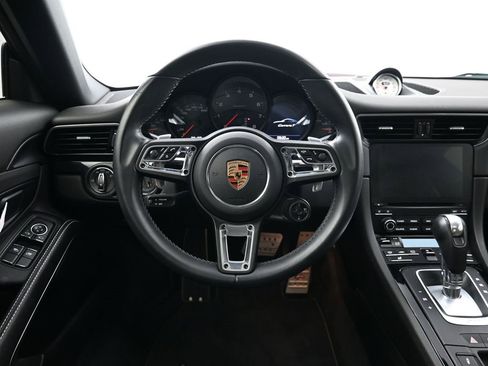 Used 2019 Porsche 911 Carrera T w/ Carrera T Interior Package image 11
