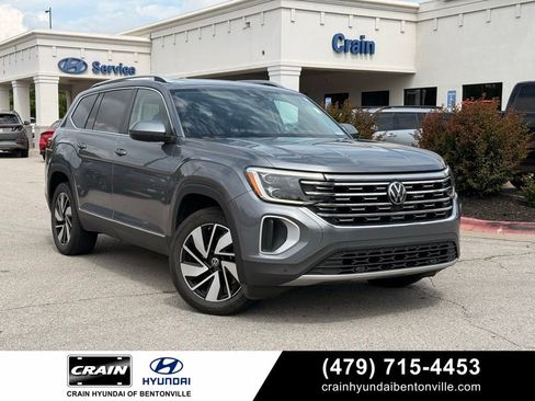 Used 2024 Volkswagen Atlas SEL AWD/4WD image 1