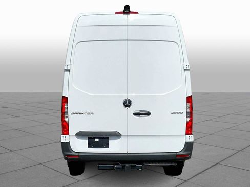 Certified 2025 Mercedes-Benz Sprinter 2500 image 4
