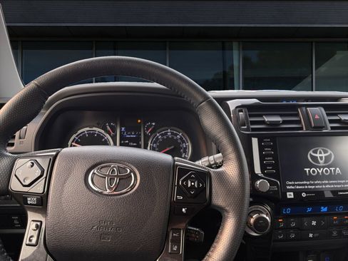 Used 2024 Toyota 4Runner TRD Pro AWD/4WD image 4