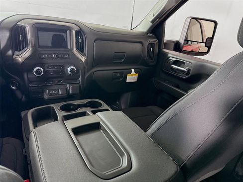 New 2025 GMC Sierra 2500 Pro w/ Convenience Package image 15