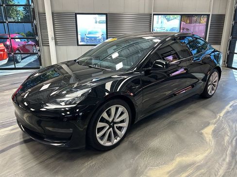 Used 2018 Tesla Model 3 Long Range AWD/4WD image 34