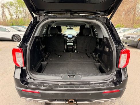 Used 2020 Ford Explorer XLT w/ Equipment Group 202A AWD/4WD image 36