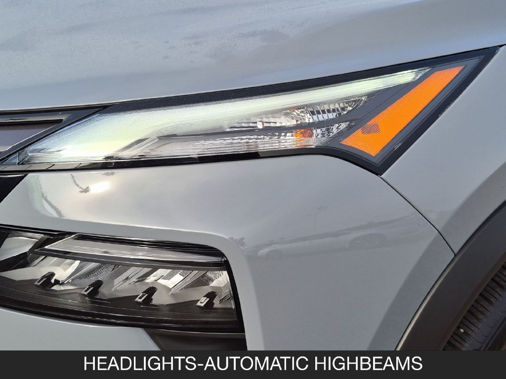 Used 2026 Nissan Rogue SV FWD image 10