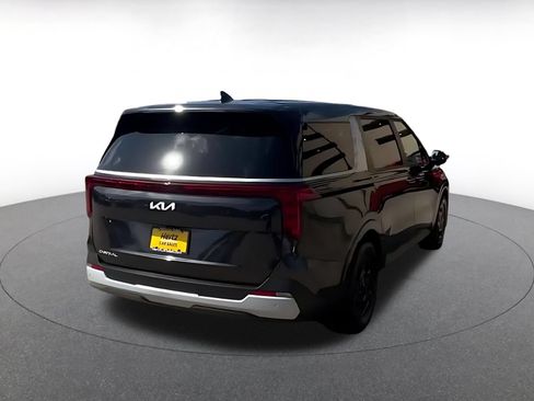 Used 2026 Kia Carnival FWD image 14