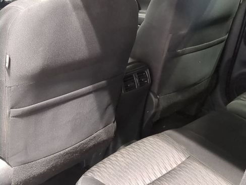 Used 2017 Nissan Rogue SV AWD/4WD image 21