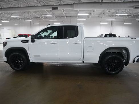Used 2025 GMC Sierra 1500 Elevation AWD/4WD image 23