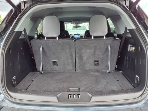 Certified 2024 Ford Explorer XLT w/ Equipment Group 202A AWD/4WD image 21