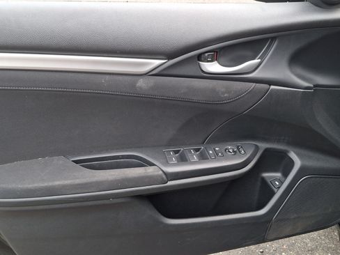 Used 2018 Honda Civic EX-T image 12
