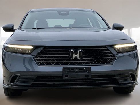 Used 2023 Honda Accord EX image 3