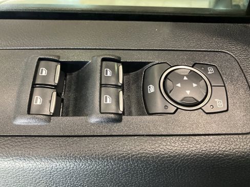 Certified 2019 Ford F150 Raptor w/ Equipment Group 801A Mid image 15