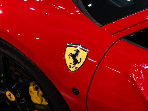 Certified 2019 Ferrari 488 Pista Coupe image 12