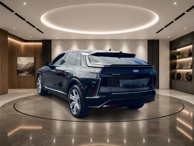 Used 2024 Cadillac Lyriq Tech AWD/4WD image 5