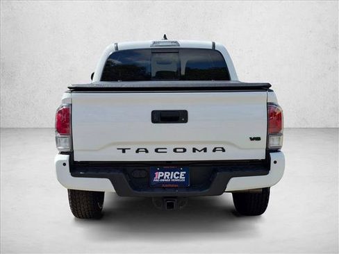 Used 2022 Toyota Tacoma TRD Off-Road w/ Technology Package RWD image 6