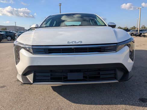 New 2025 Kia K4 GT-Line Turbo FWD image 10