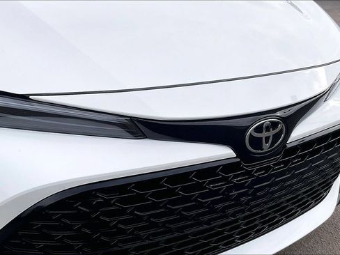 Used 2024 Toyota Corolla SE w/ SE Package FWD image 29