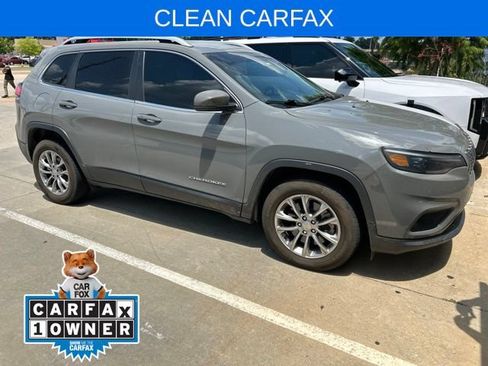 Used 2020 Jeep Cherokee Latitude Plus w/ Cold Weather Group FWD image 1