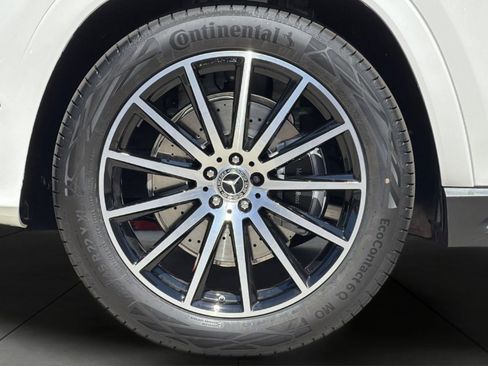 New 2026 Mercedes-Benz GLS 450 4MATIC image 27