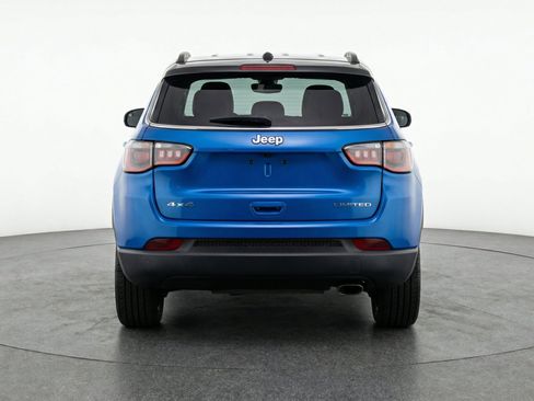 Used 2025 Jeep Compass Limited AWD/4WD image 7