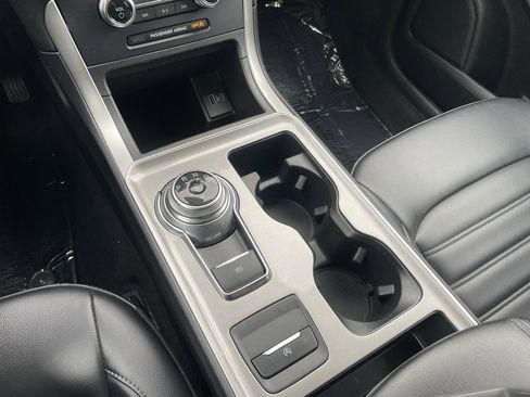 Used 2023 Ford Edge SEL image 13