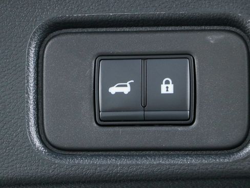 Used 2024 Nissan Pathfinder SL FWD image 31