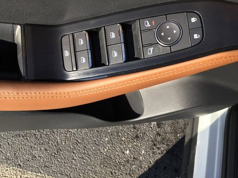 New 2026 Nissan Rogue Platinum w/ Platinum Premium Package image 8