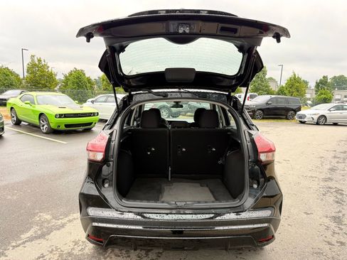 Used 2021 Nissan Kicks S FWD image 37