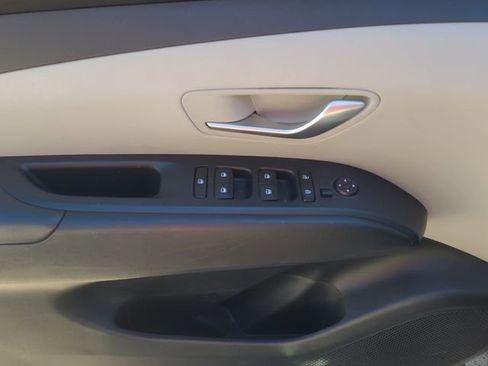 Used 2022 Hyundai Tucson SEL image 12