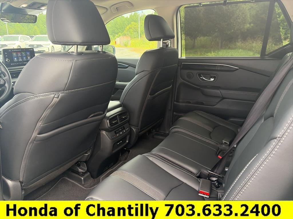 Certified 2025 Honda Pilot Touring image 22