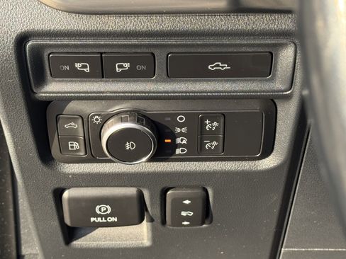 Used 2021 Ford F150 Lariat w/ Equipment Group 502A High image 27