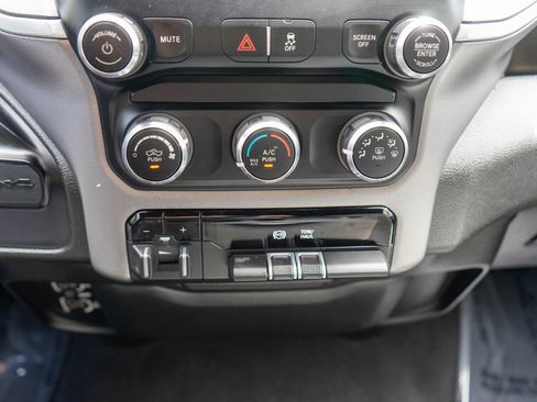 Used 2022 RAM 2500 Big Horn w/ Cold Weather Group AWD/4WD image 24