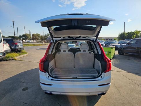 Used 2016 Volvo XC90 T6 Momentum AWD/4WD image 7