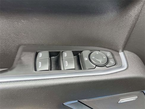 Used 2022 Chevrolet Silverado 1500 RST w/ Convenience Package II image 17