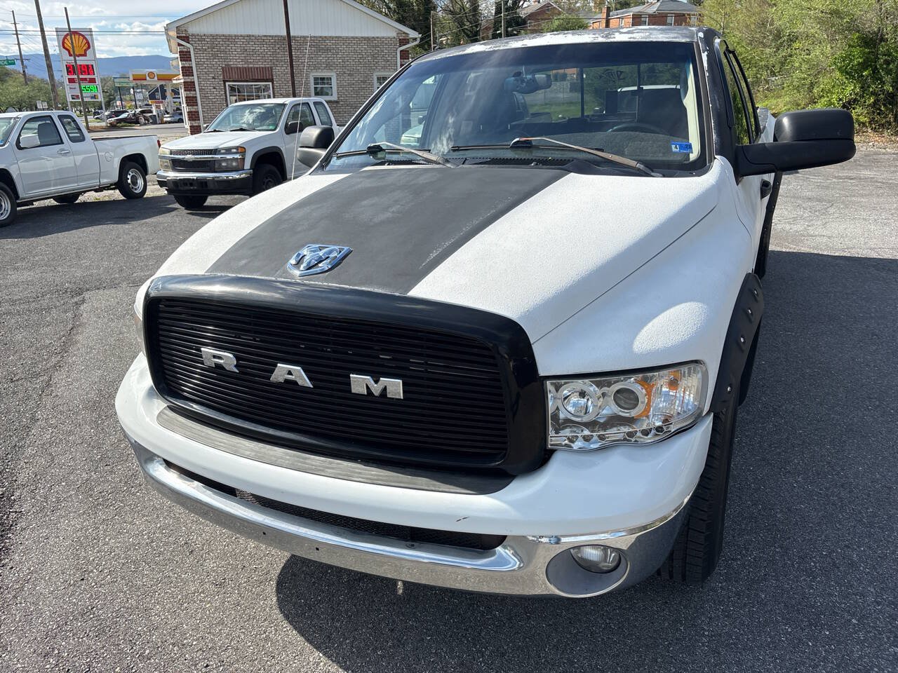 Used 2002 Dodge Ram 1500 Truck 2WD Quad Cab image 2