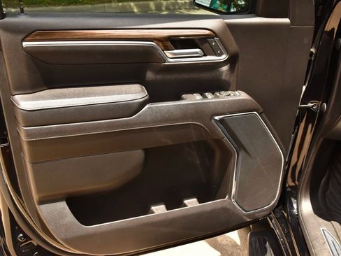 Used 2023 Chevrolet Silverado 1500 LT AWD/4WD image 32