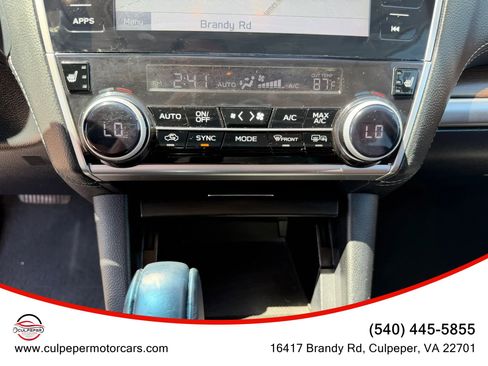 Used 2018 Subaru Outback 3.6R Touring AWD/4WD image 25