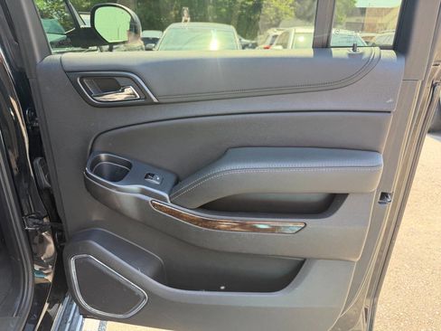 Used 2019 Chevrolet Suburban 3500 LT AWD/4WD image 42