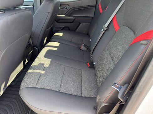 Used 2024 Chevrolet Colorado Z71 w/ Z71 Convenience Package 2 image 24