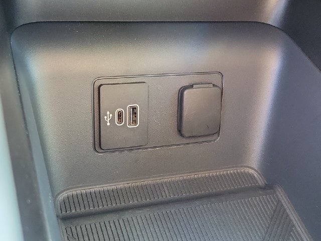 Used 2026 Ford Explorer Active w/ Active Comfort Package RWD image 10