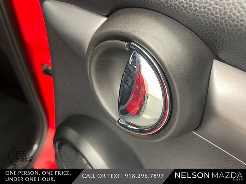 Used 2022 MINI Cooper 4-Door Hardtop image 44