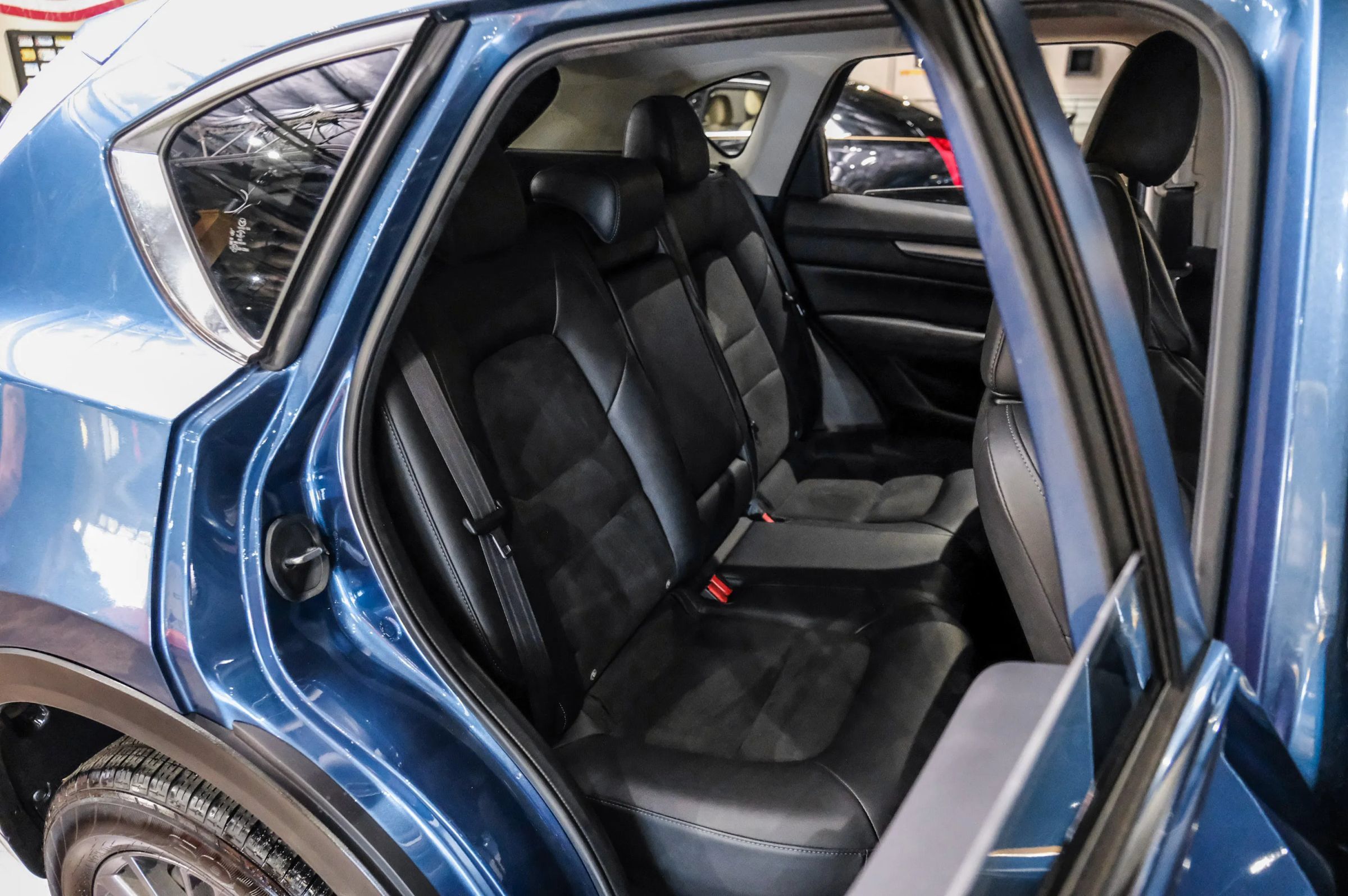 Used 2020 MAZDA CX-5 Touring FWD image 41
