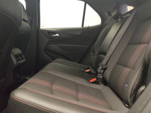 Used 2024 Chevrolet Equinox RS FWD image 18