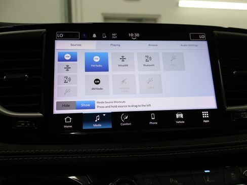 Used 2024 Chrysler Pacifica Touring-L FWD image 46