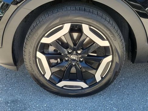 Certified 2025 Kia Telluride EX FWD image 5