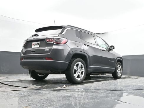 Used 2024 Jeep Compass Latitude image 49