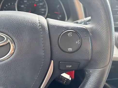 Used 2015 Toyota RAV4 LE AWD/4WD image 19