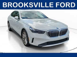 Used 2024 BMW 540i xDrive w/ Premium Package AWD/4WD video 1