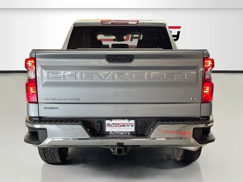 Used 2024 Chevrolet Silverado 1500 LT AWD/4WD image 6