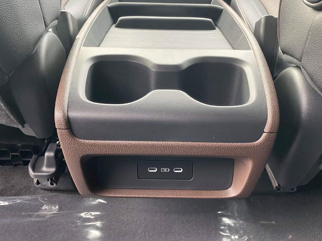 New 2027 Honda Odyssey Elite image 11